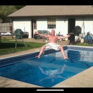 Meet your Posher, Bill